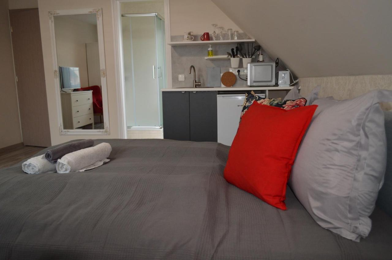 Rebeka Panzio Bed & Breakfast Tihany Exterior photo